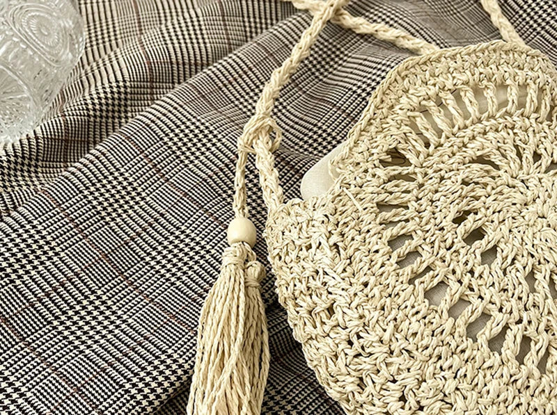 Rattan Woven Women Straw Crossbody Bag Small Clutch Purse and Handbag Summer Beach Bag Woman Tassel Shoulder Messenger Bag