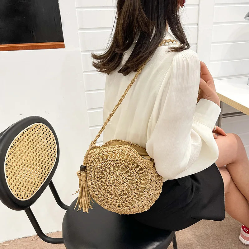 Rattan Woven Women Straw Crossbody Bag Small Clutch Purse and Handbag Summer Beach Bag Woman Tassel Shoulder Messenger Bag