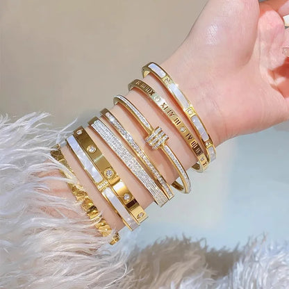 1pc Titanium Steel Gold Bracelet, Fashionable Classic Style, Stainless Steel Bracelet,Inlaid With Zircon,For Womens Daily Wear